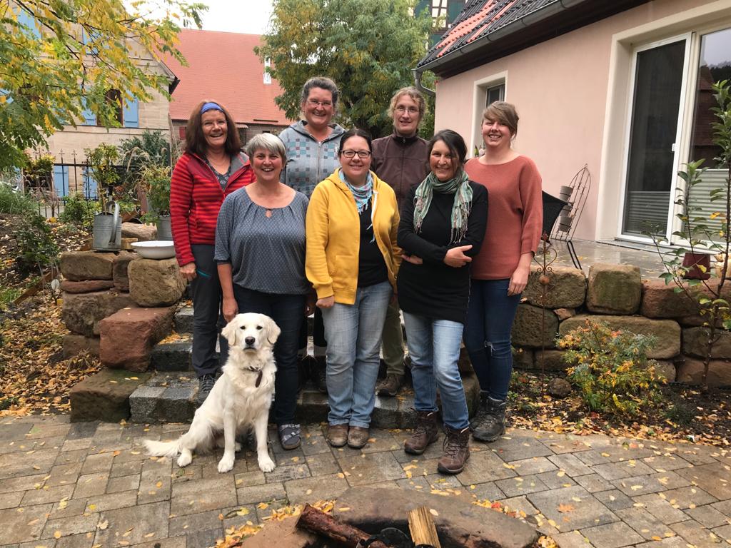 Gruppenbild-Versammlung
